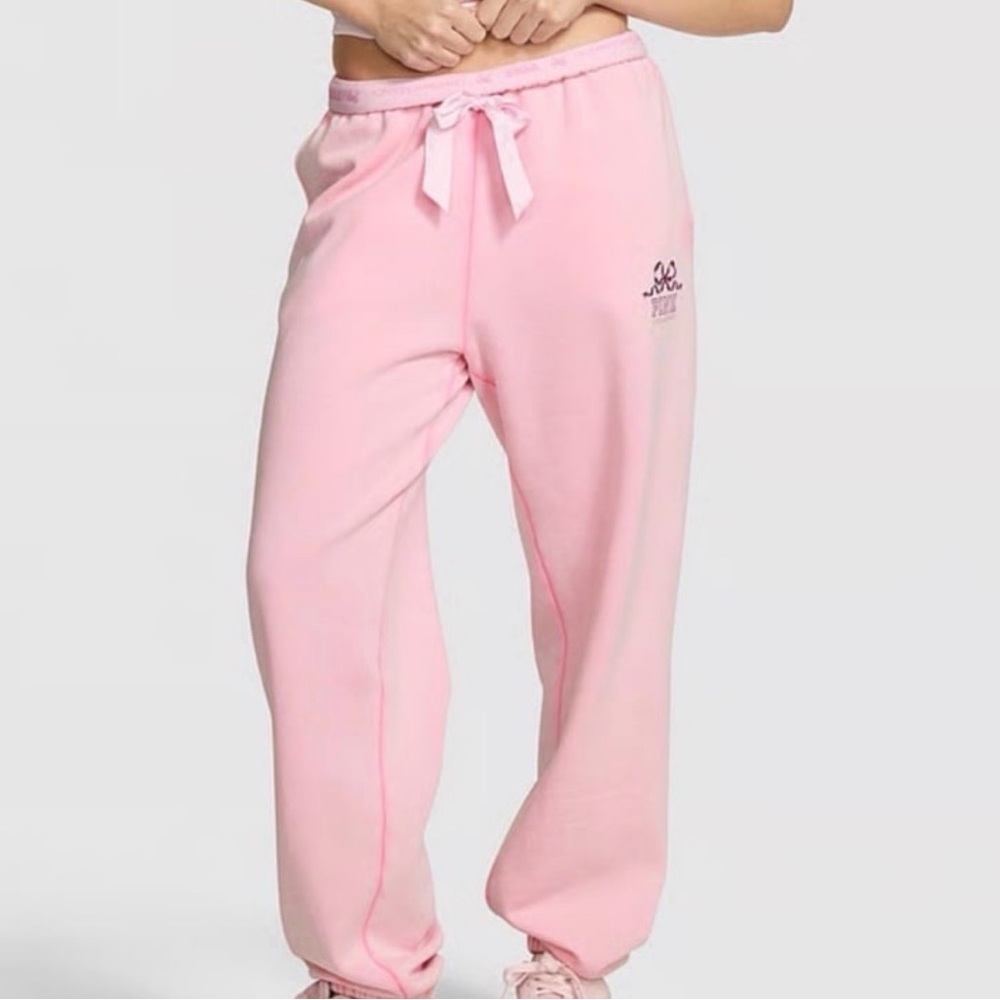 PINK Victoria's Secret Light Pink Fleece Lounge Shorts